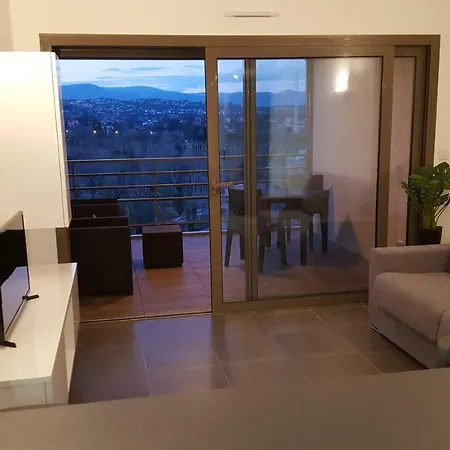 Apartment Studio Zenazur *